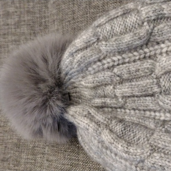 Calvin Klein women's hat - Picture 4 of 4